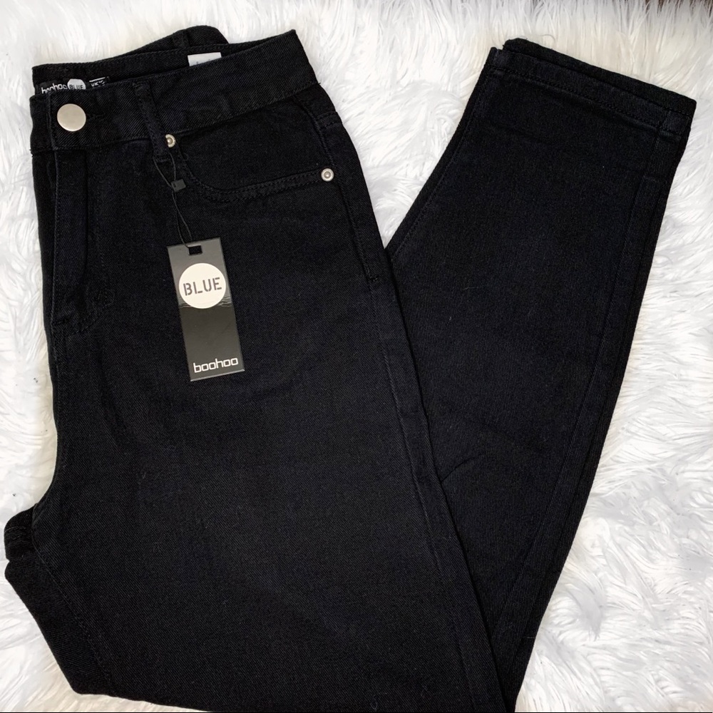 BOOHOO boyfriend jeans